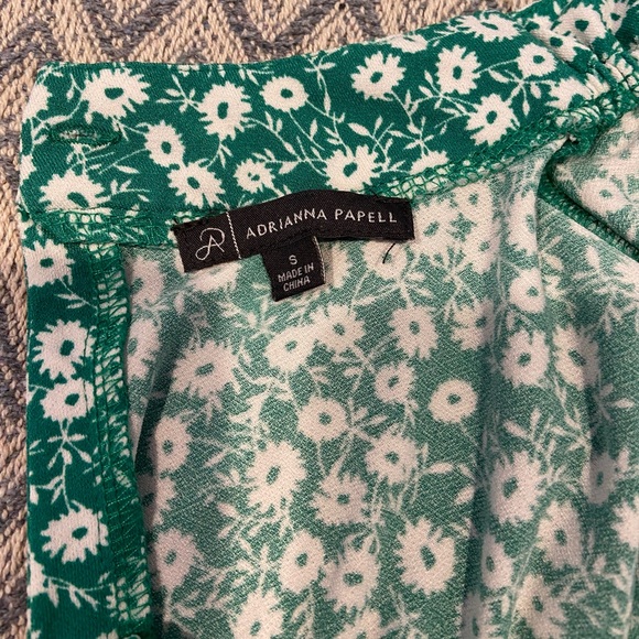 Adrianna Papell Green Floral Top – Size Small - Picture 6 of 10